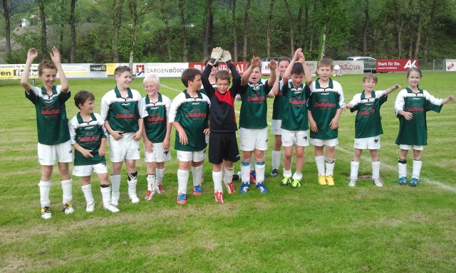 U12